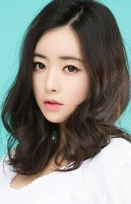 Хон Су-а / Hong Soo-ah {title}