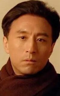 Ван Лоюн / Wang Luoyong {title}