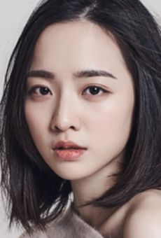 Пэ Юн-гён / Bae Yoon-gyeong {title}