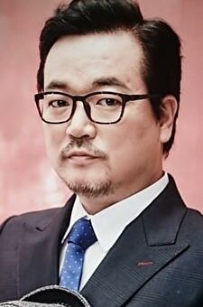 Ли Со-хван / Lee Seo-hwan {title}