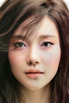 Чха Е-рён / Cha Ye-ryeon {title}
