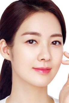 Ли Ё-вон / Lee Yo-won {title}